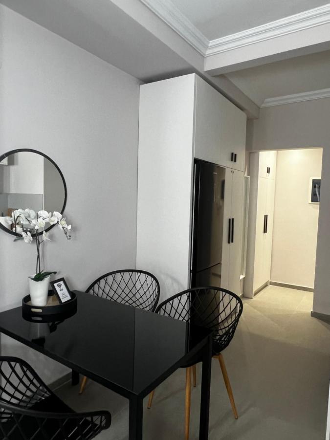 Agia Sofia Noir Apartment Tessalónica Exterior foto
